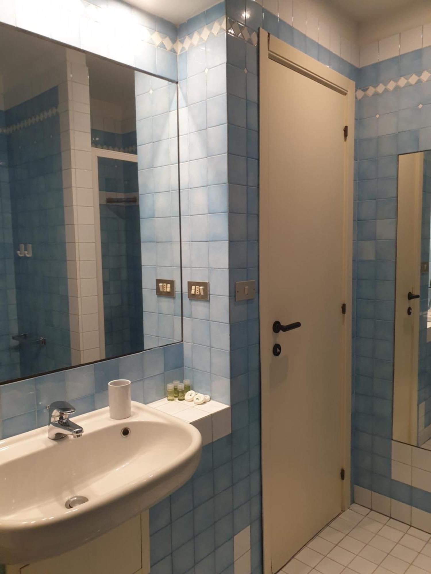 Vanvitelli Aparthotel 2*